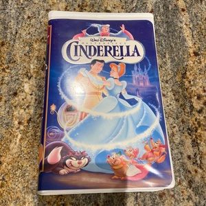 Walt disneys Cinderella VHS